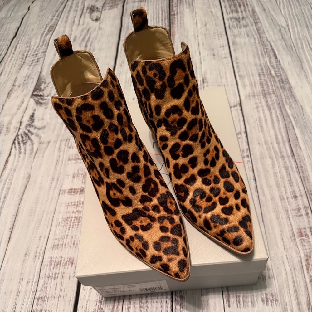 Pre-loved | Sole Society Leopard Print Pointed Toe Ankle Booties | 8.5